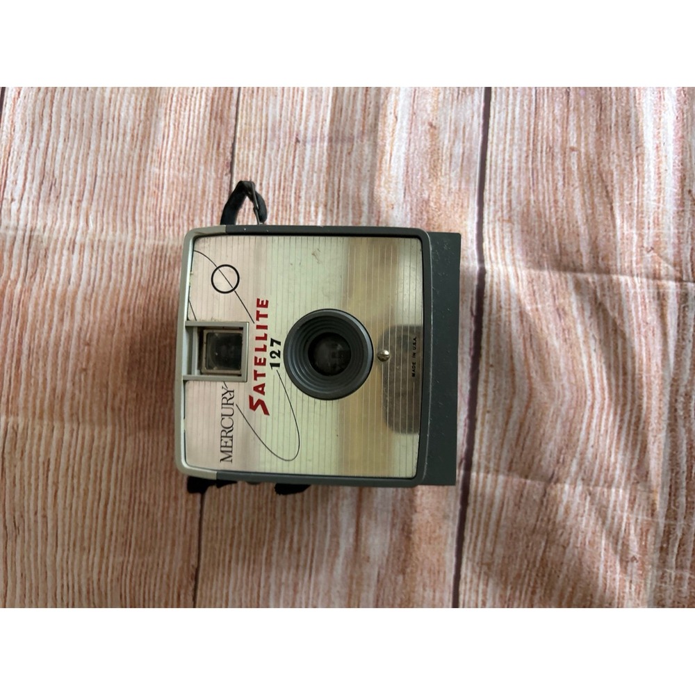 Vintage camera piece